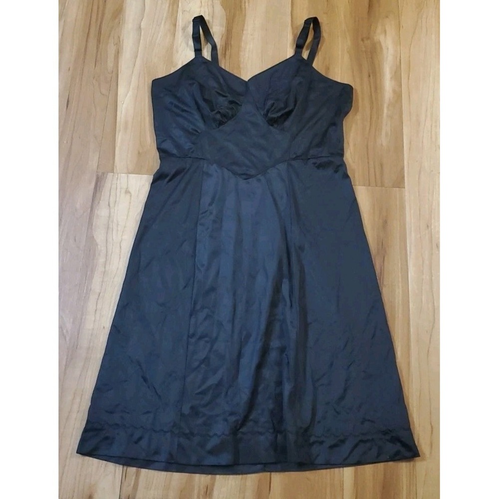 Vintage‎ Dixie Bell Black Nylon Satinette Slip Dress Size 38 USA Made